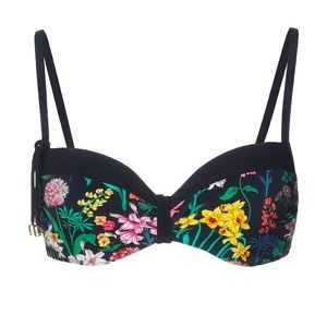 Chantelle Bikini top NWT